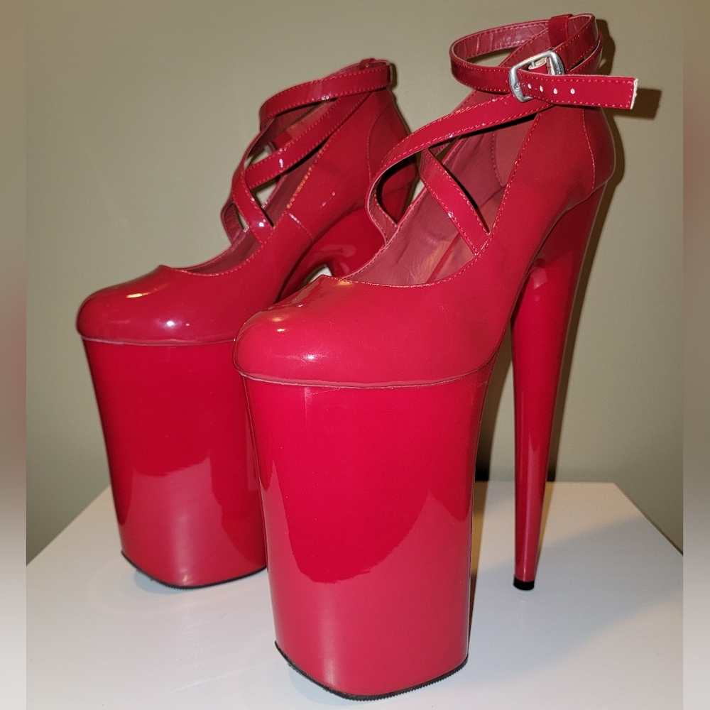 Pleaser - Beyond 087 - Red - Size 10